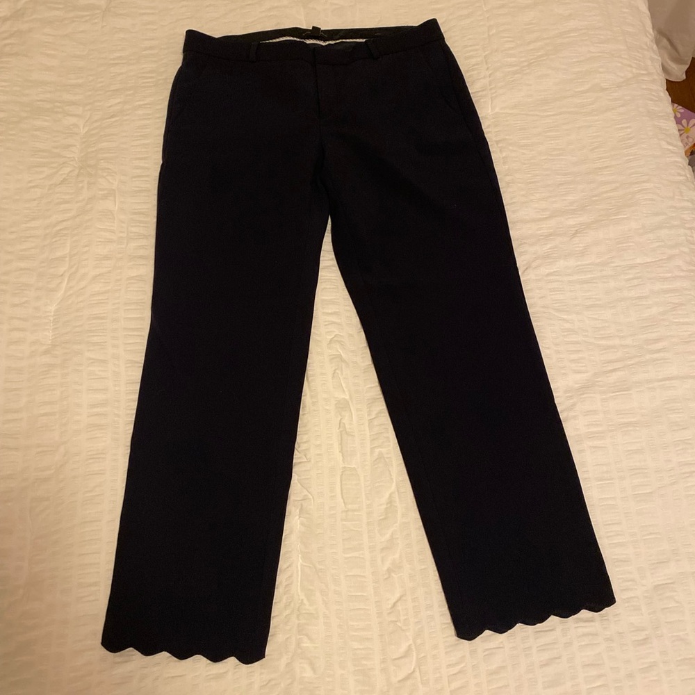 Navy Banana Republic Avery scallop pant size 8